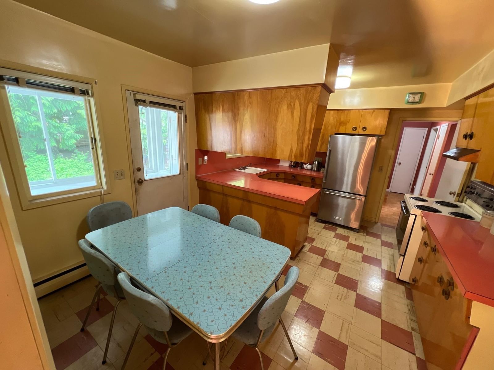 Listing Image 10