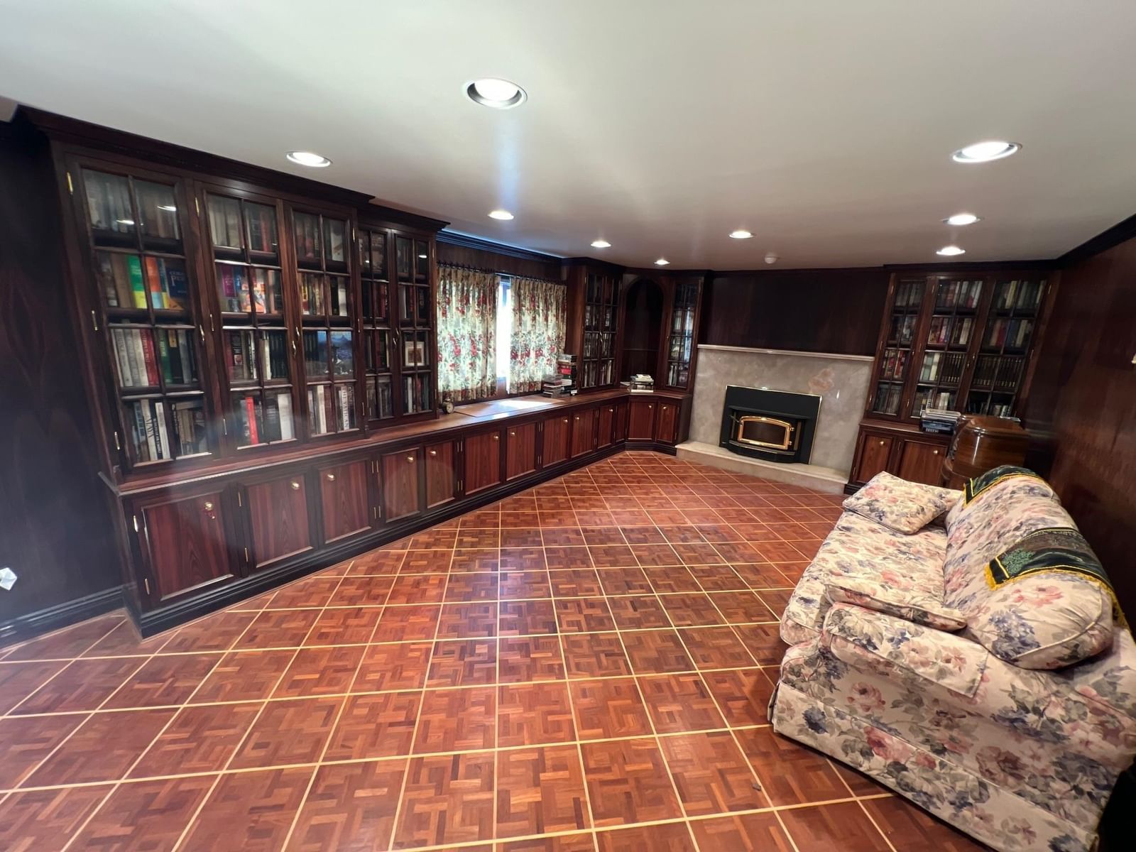 Listing Image 18