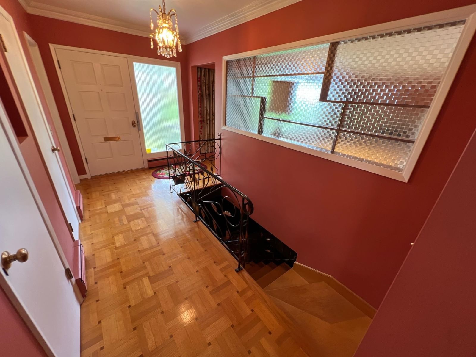 Listing Image 8