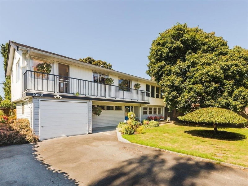 10231 Aintree Crescent, Richmond, V7A 3T9 | Image 2