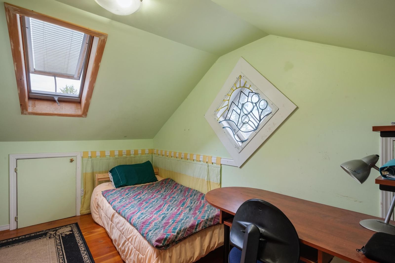 Listing Image 19
