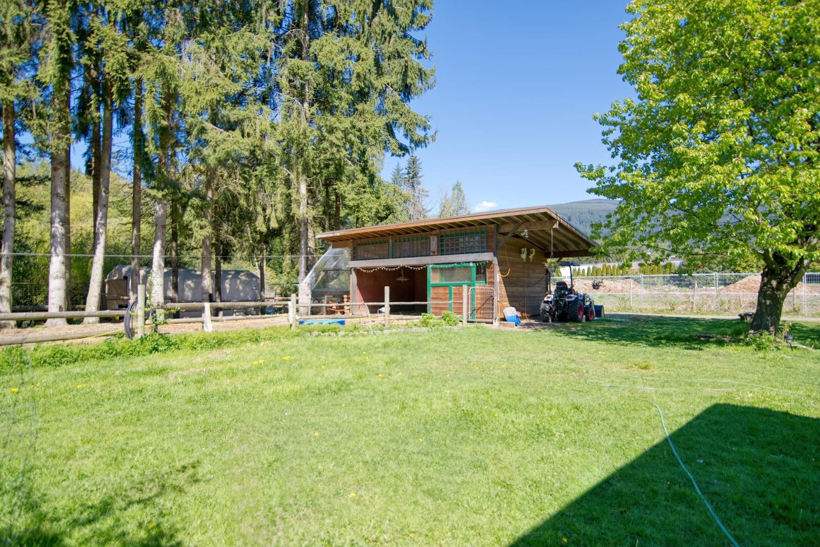 Listing Image 13