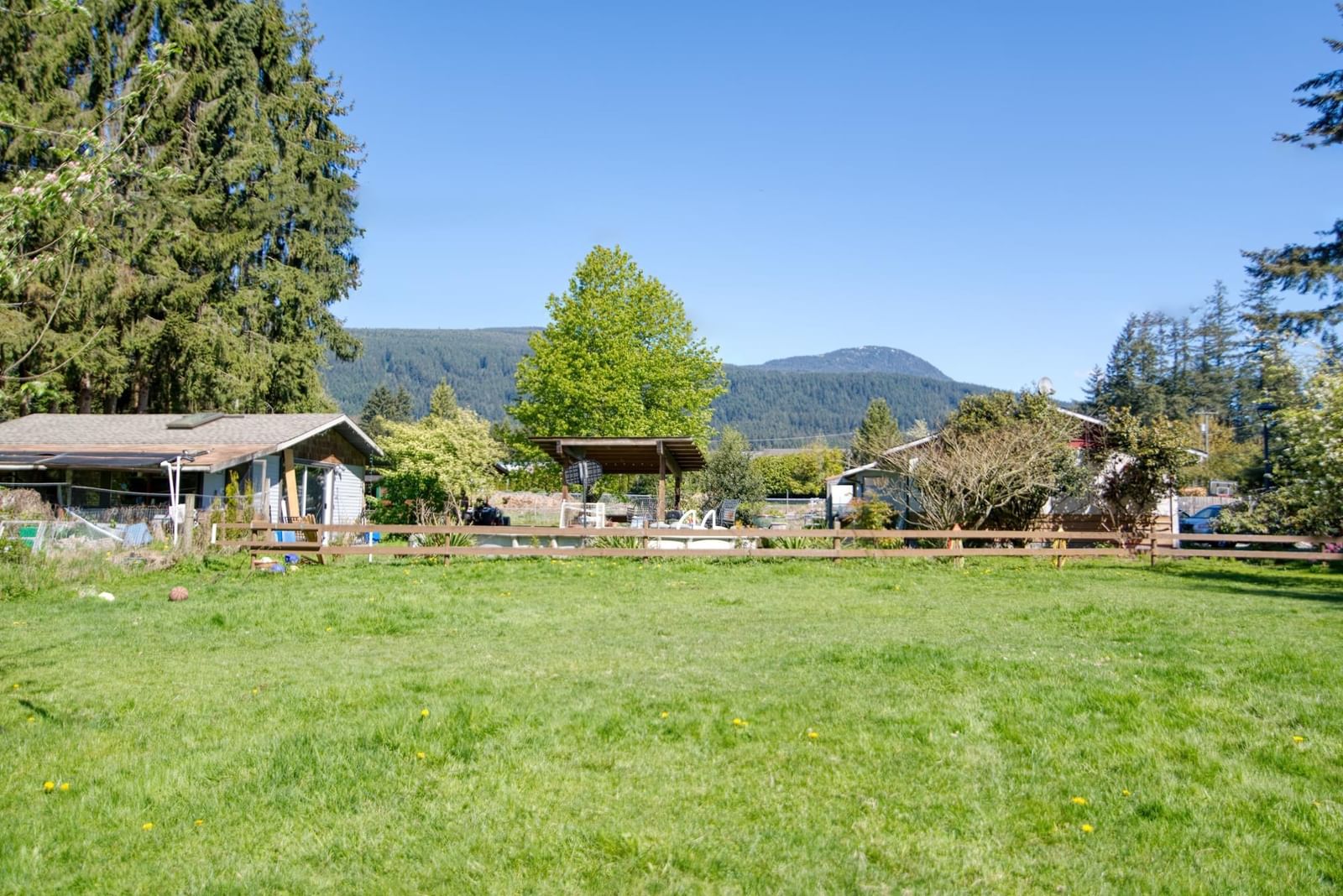 Listing Image 15