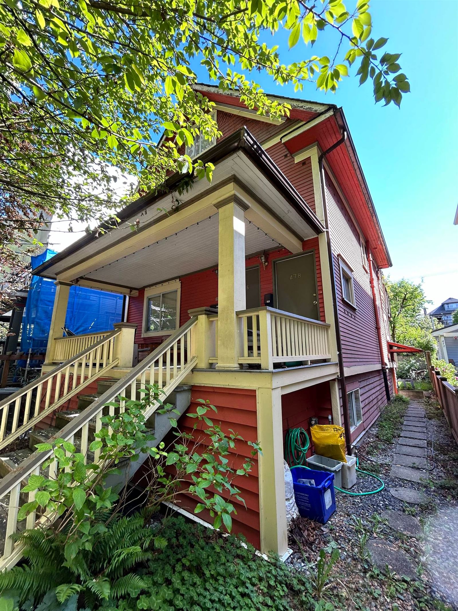 Listing Image 4