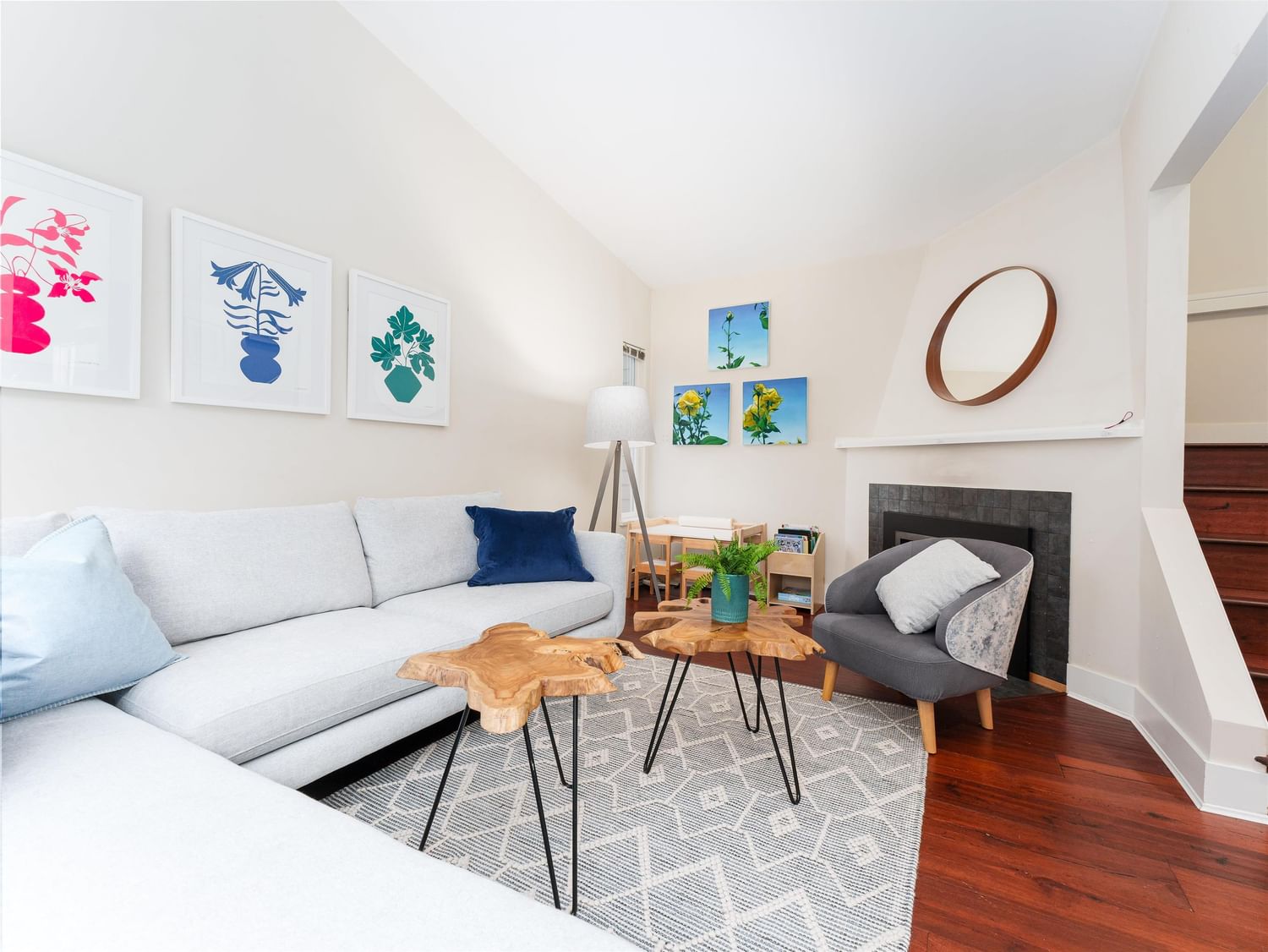 Listing Image 15