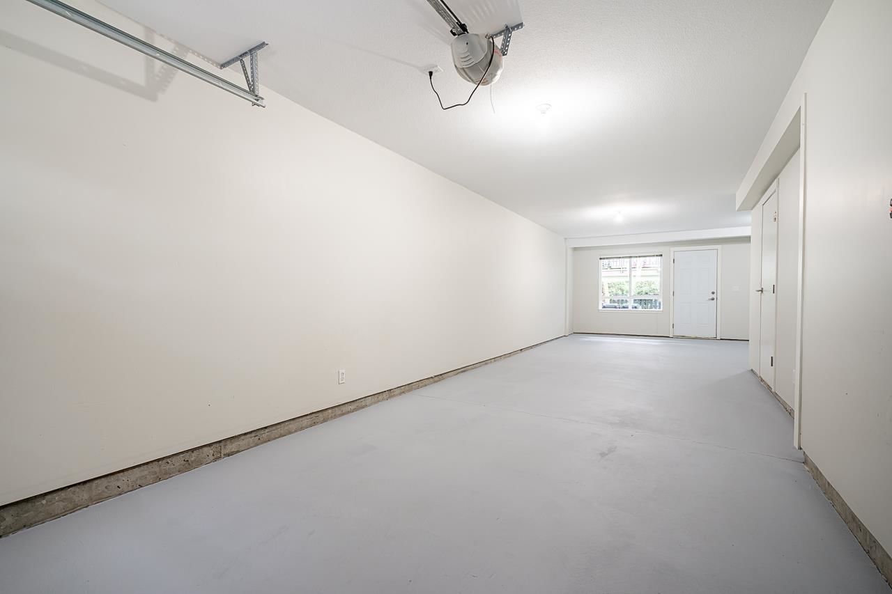 Listing Image 24