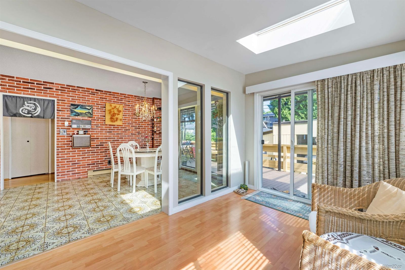 Listing Image 15