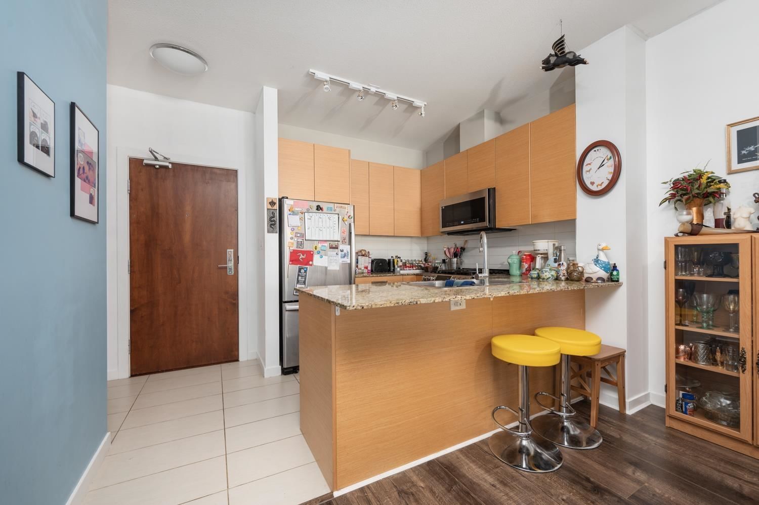 Listing Image 10