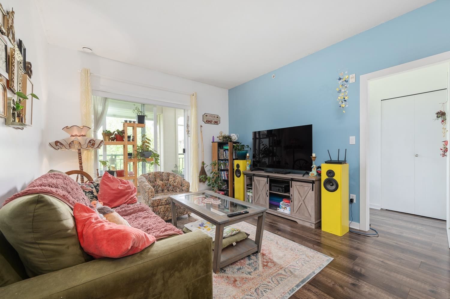 Listing Image 14
