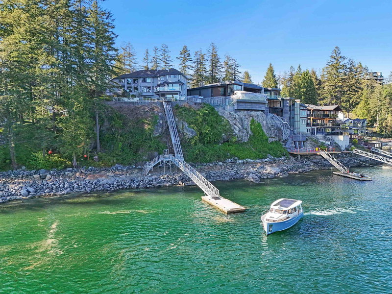 242 Turtlehead Road, Belcarra, V3H 4P2 | Image 2