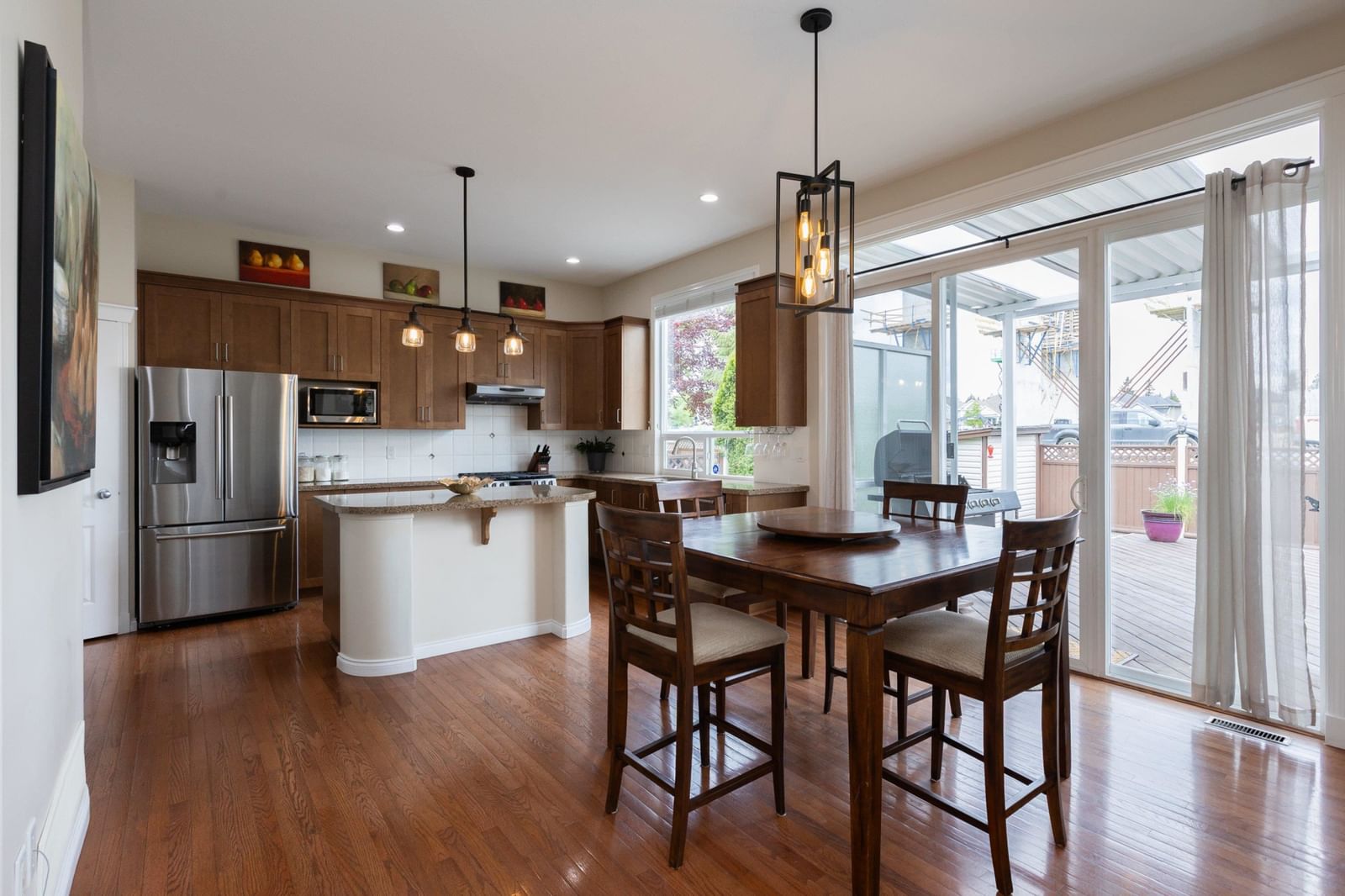 Listing Image 10