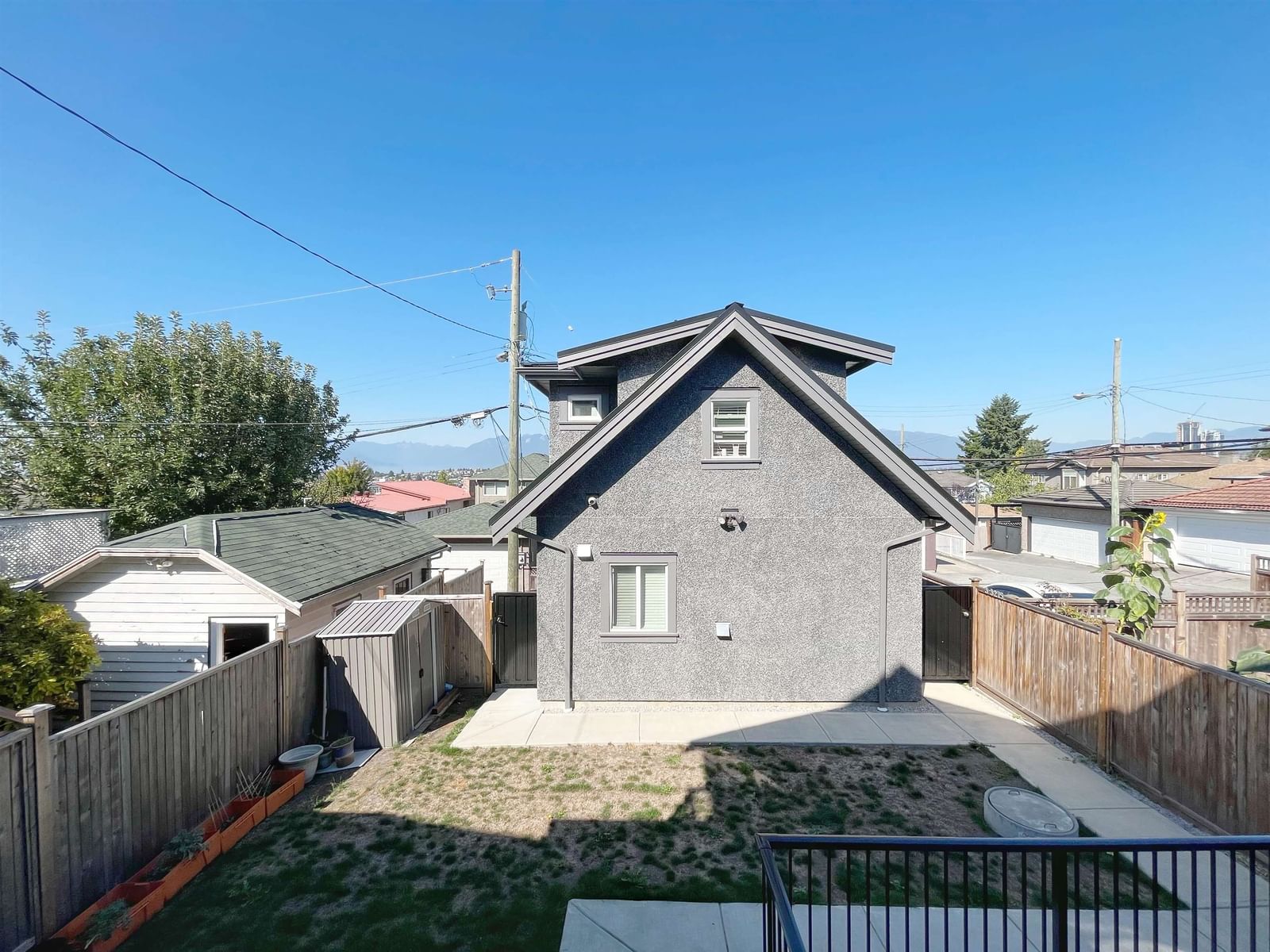 Listing Image 22