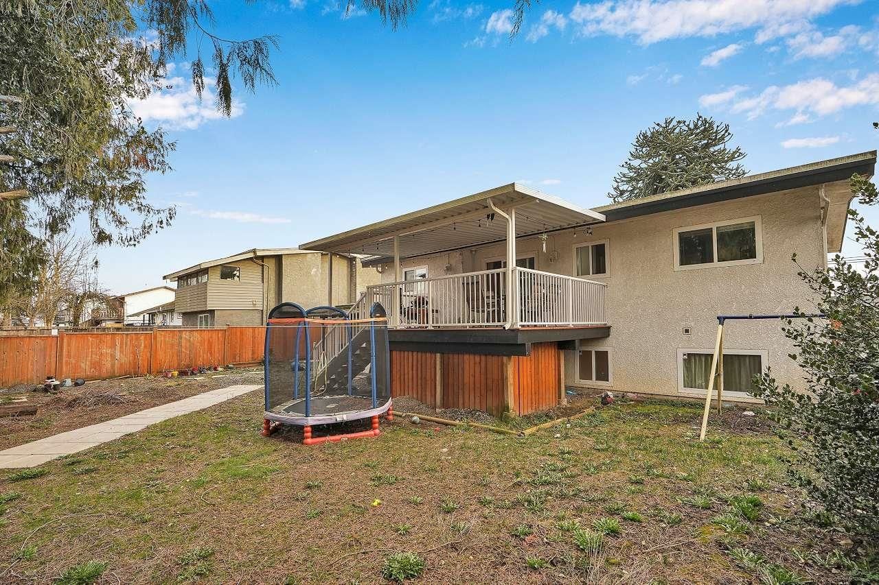 Listing Image 17