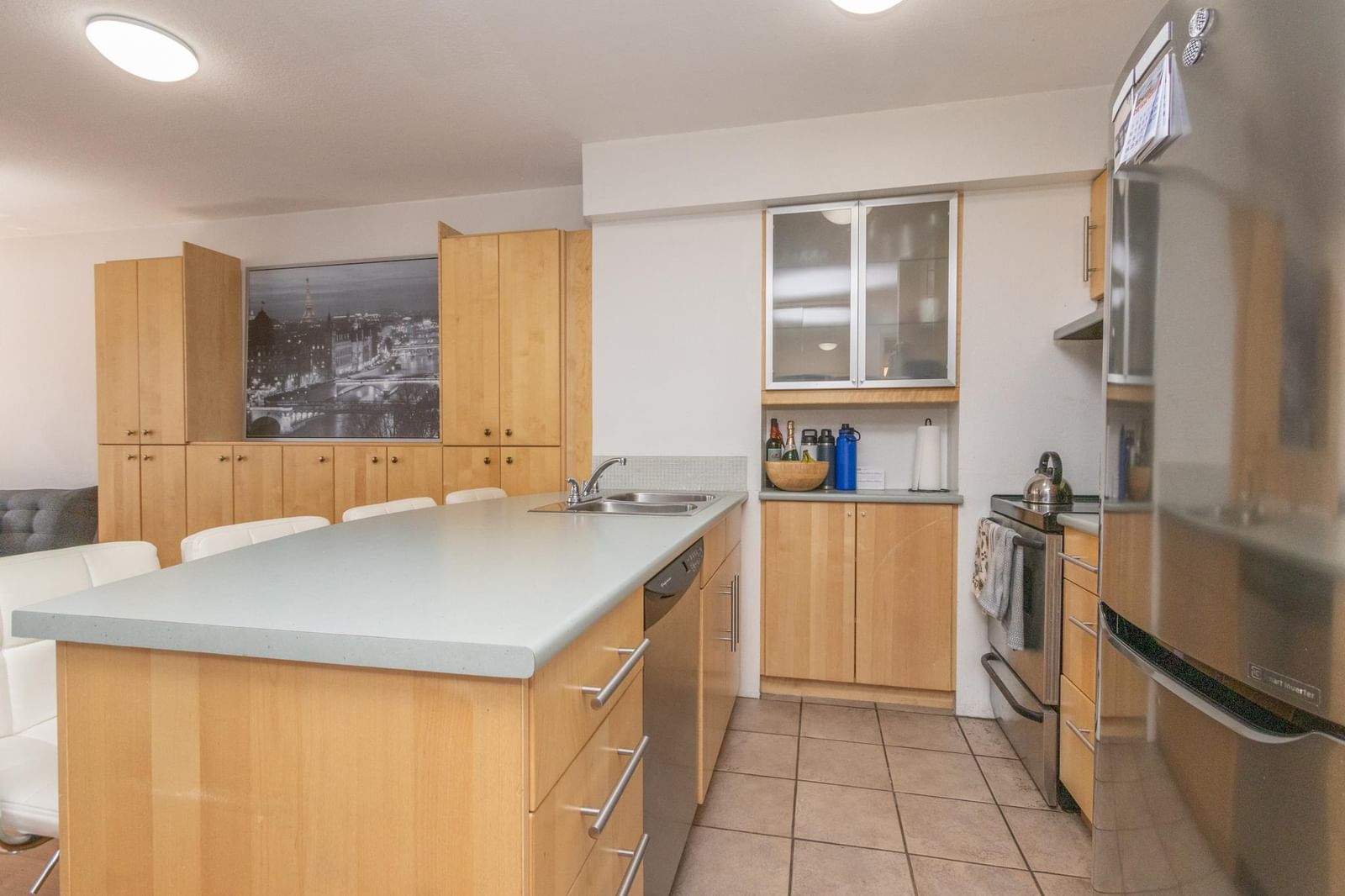 Listing Image 5