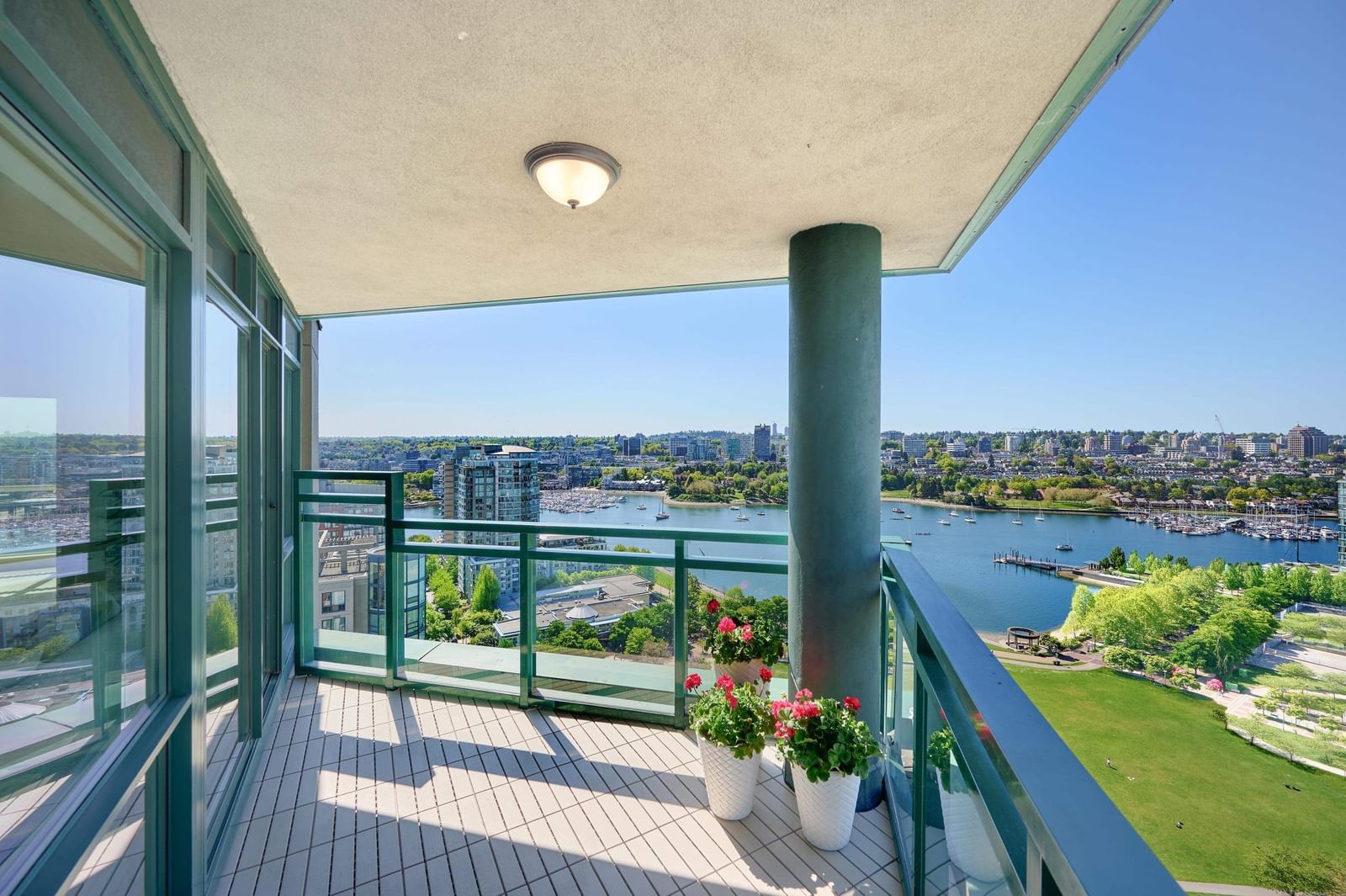 Listing Image 10