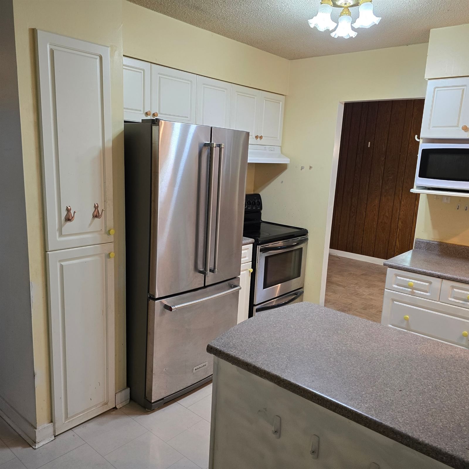 Listing Image 8