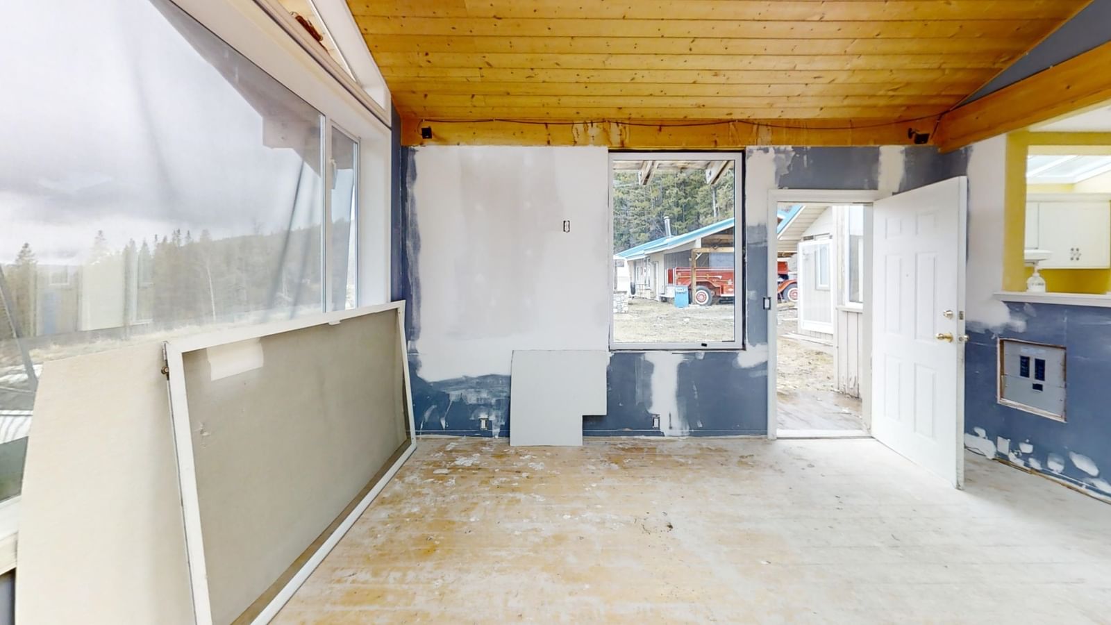 Listing Image 8