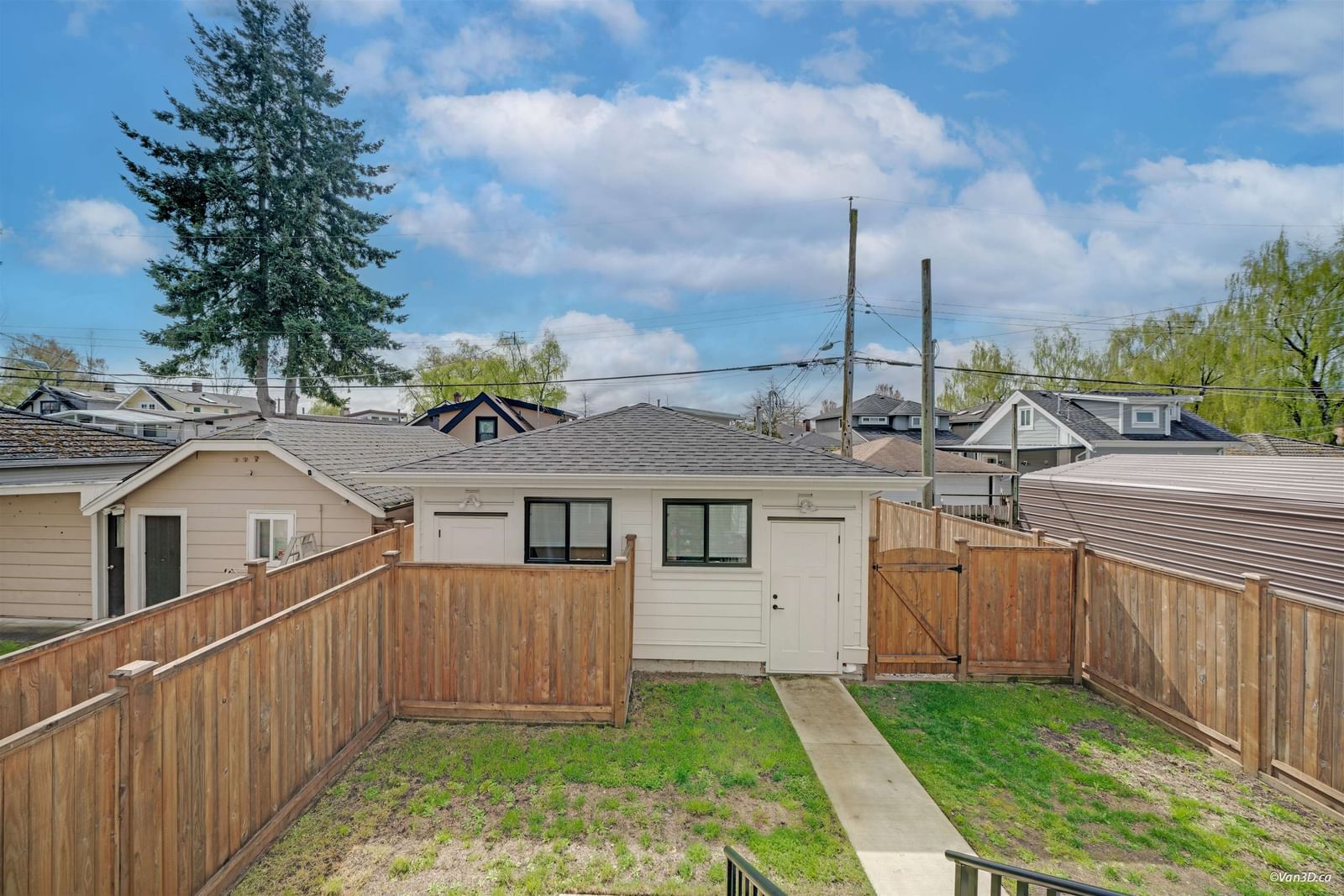 Listing Image 12