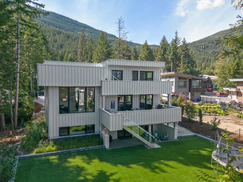 8328 Needles Drive, Whistler, British Columbia (MLS R2883555)