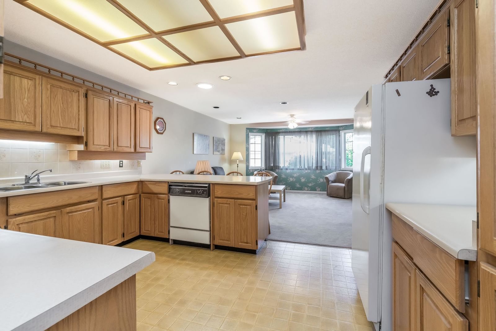 Listing Image 13