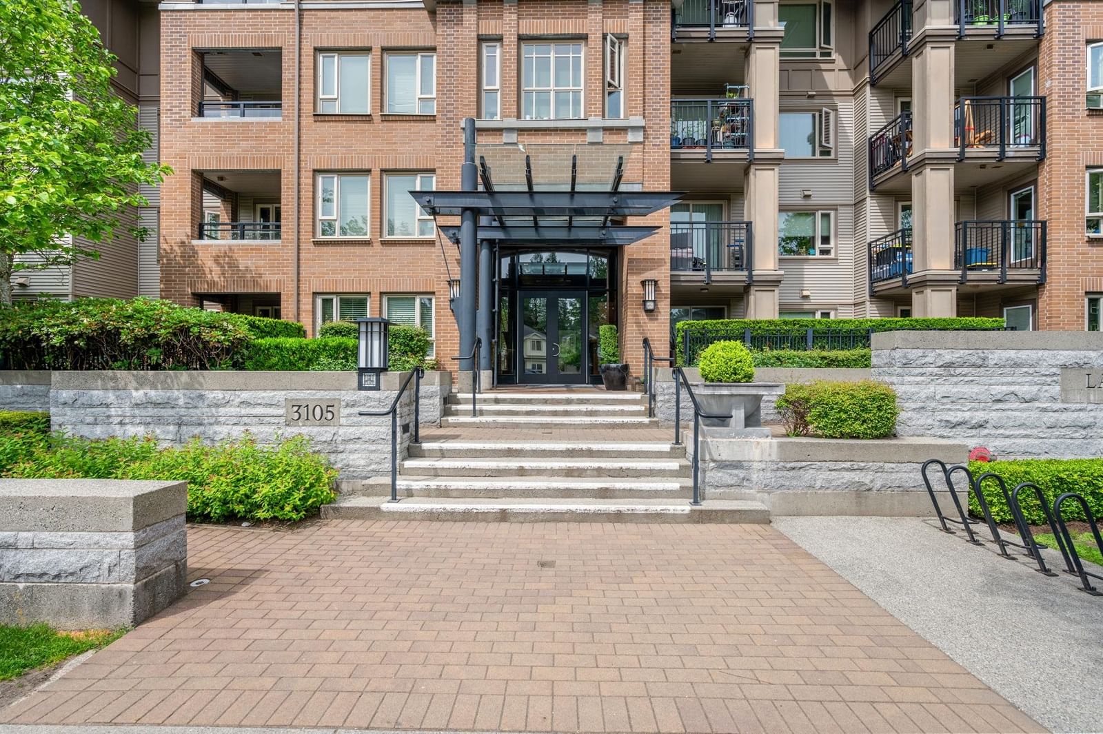 Listing Image 23