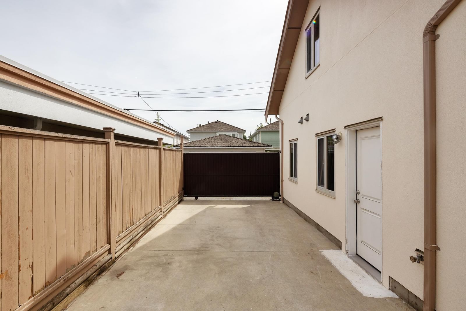 Listing Image 36