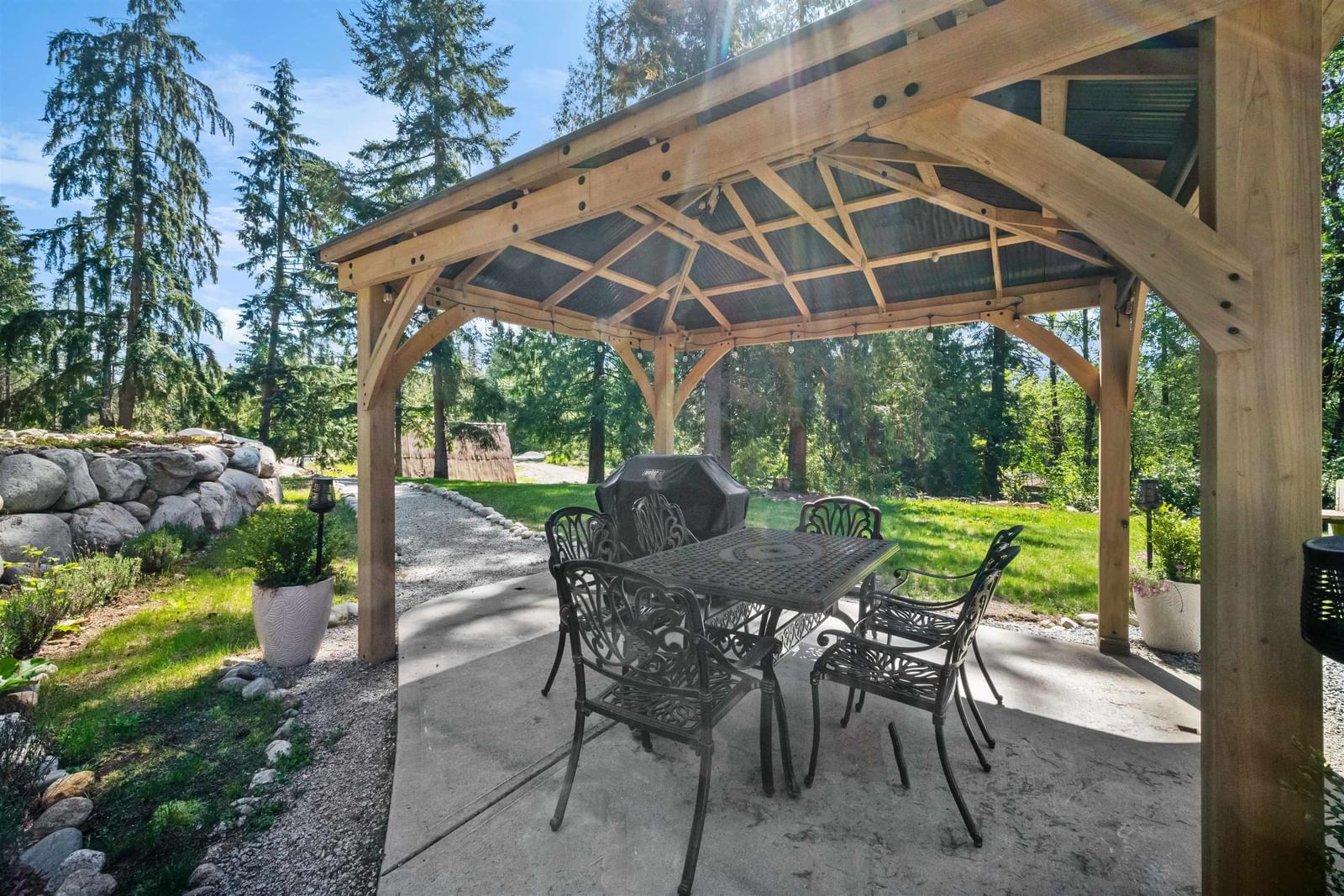 Listing Image 14