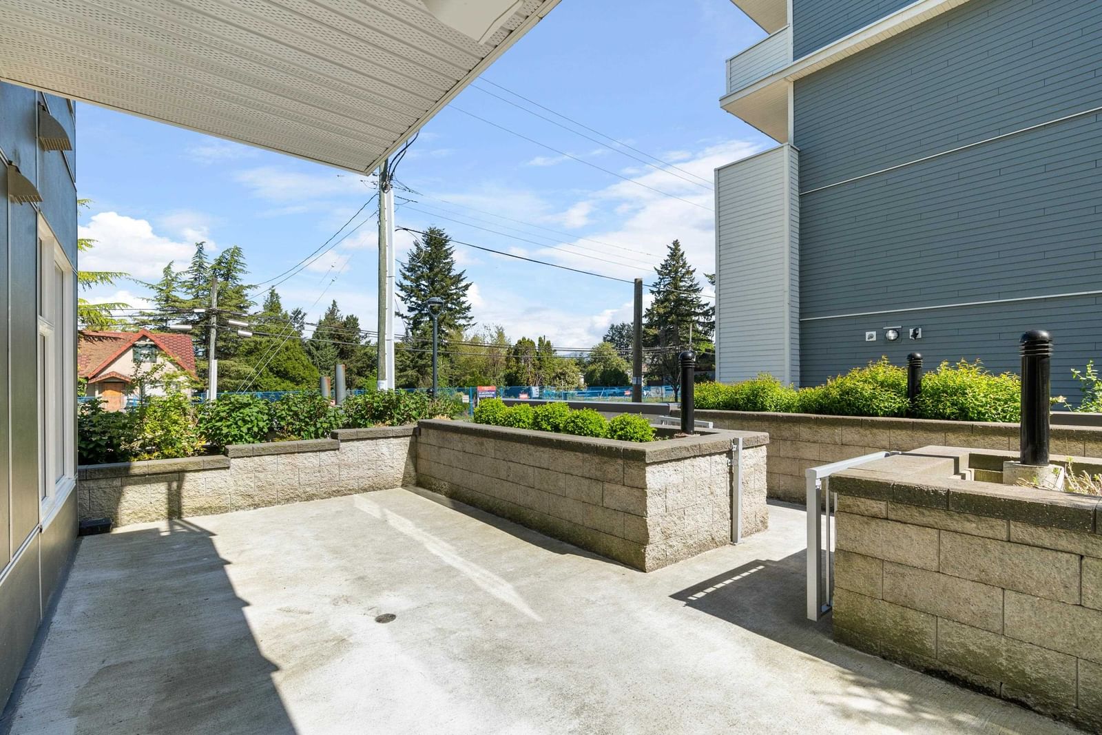 Listing Image 28