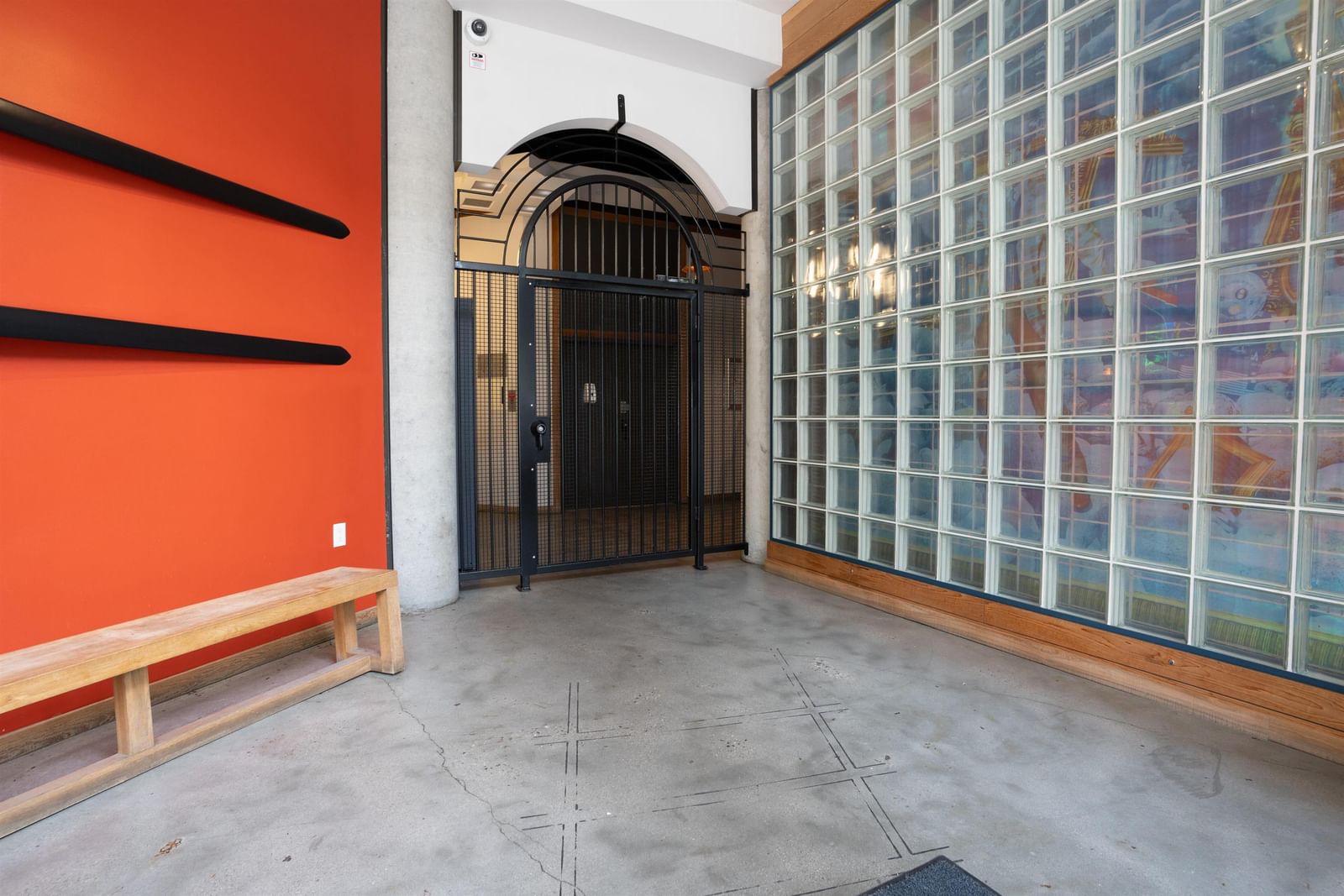 Listing Image 13