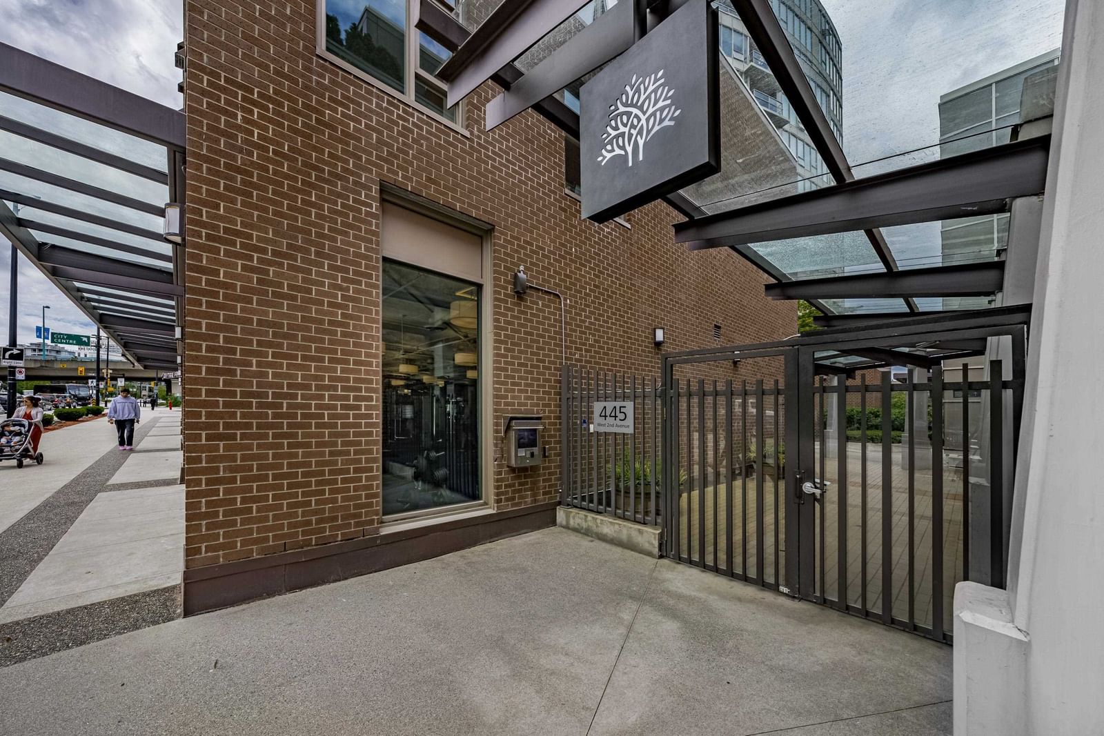 Listing Image 5