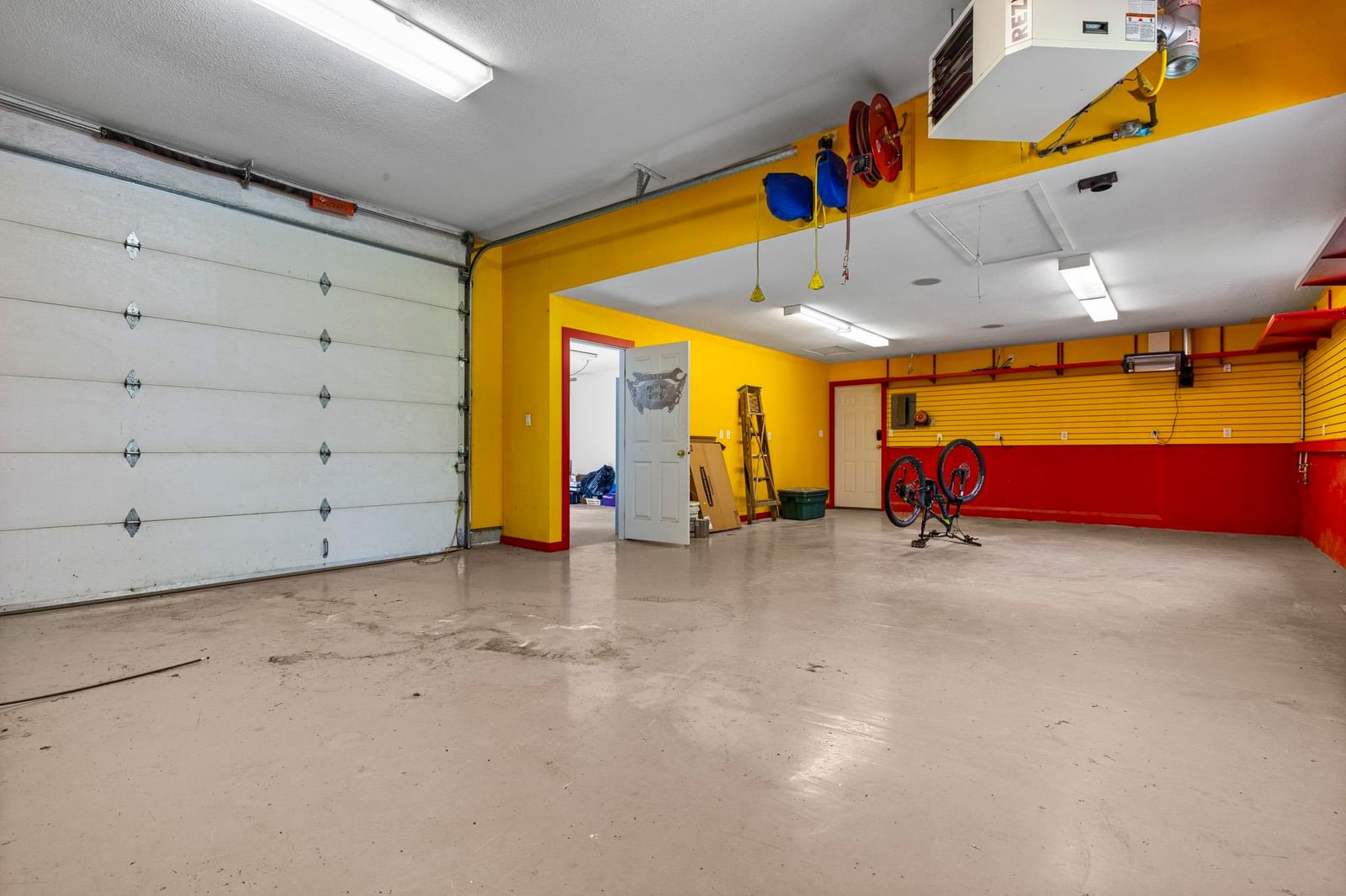 Listing Image 38