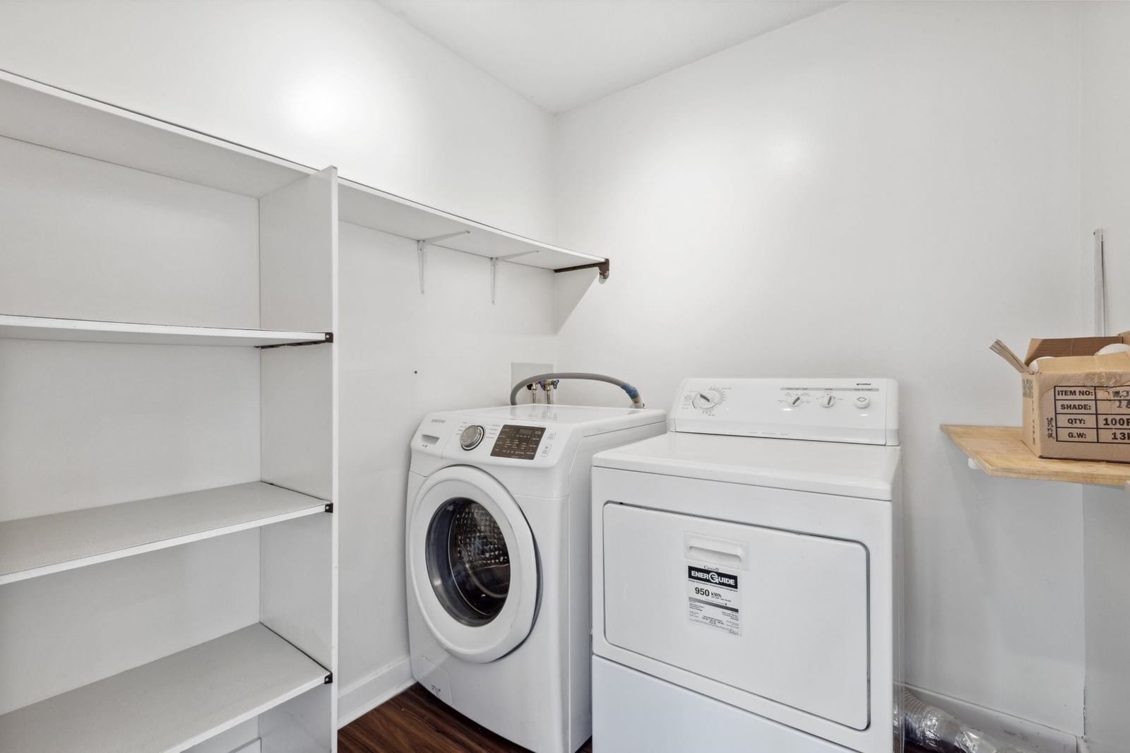 Listing Image 12