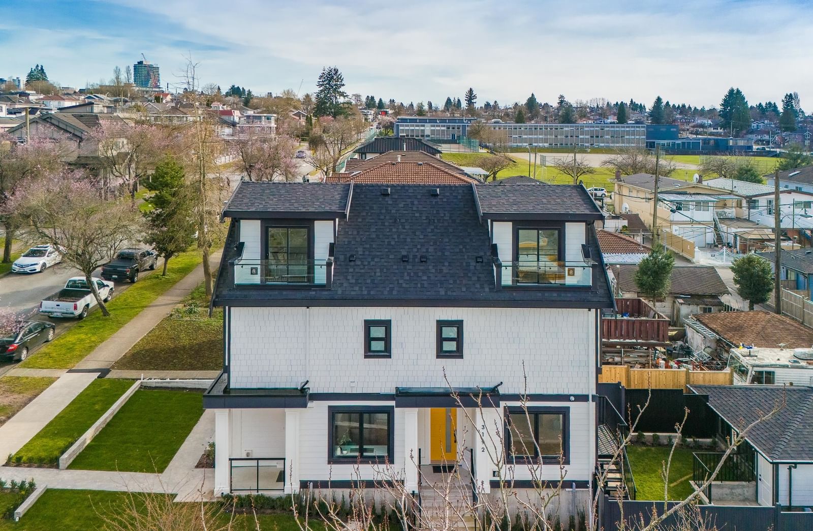 Listing Image 19