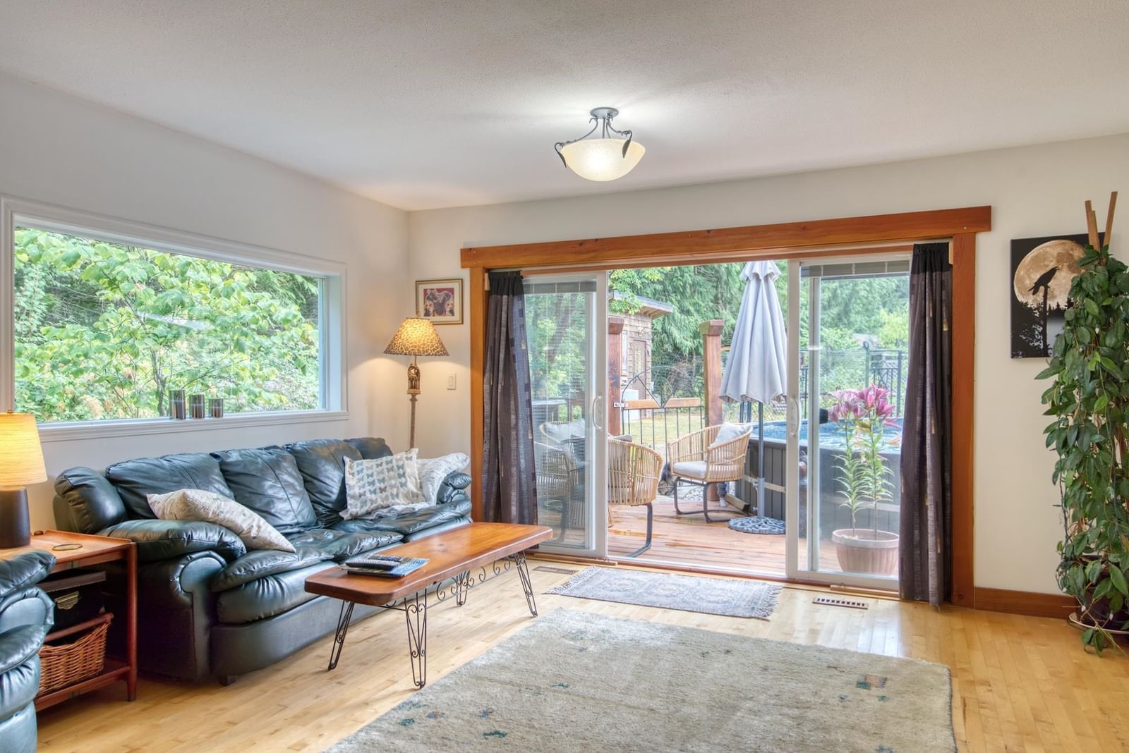 Listing Image 11