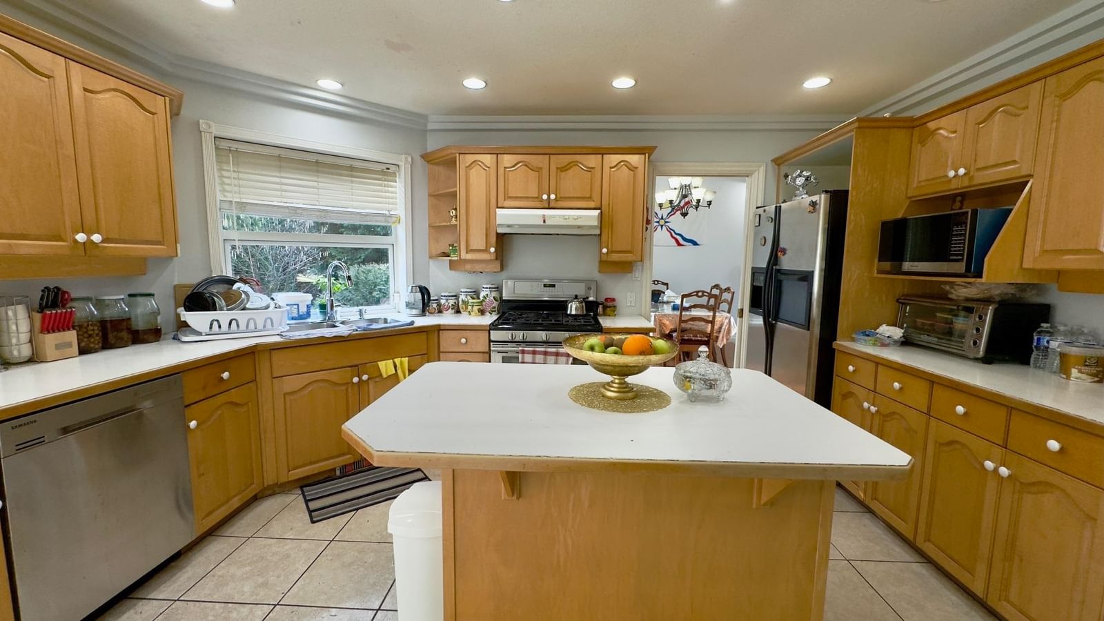 Listing Image 8