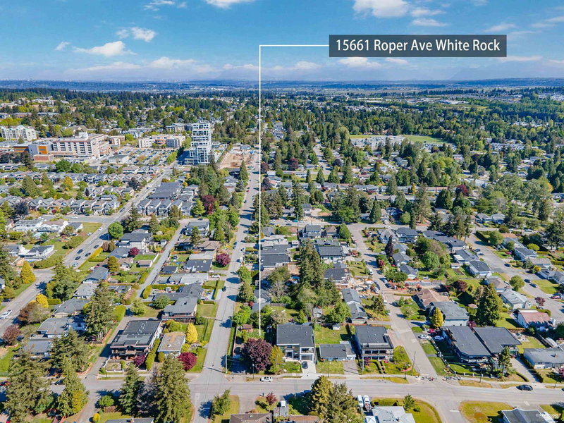 15661 Roper Avenue, White Rock, V4B 2G9 | Image 2