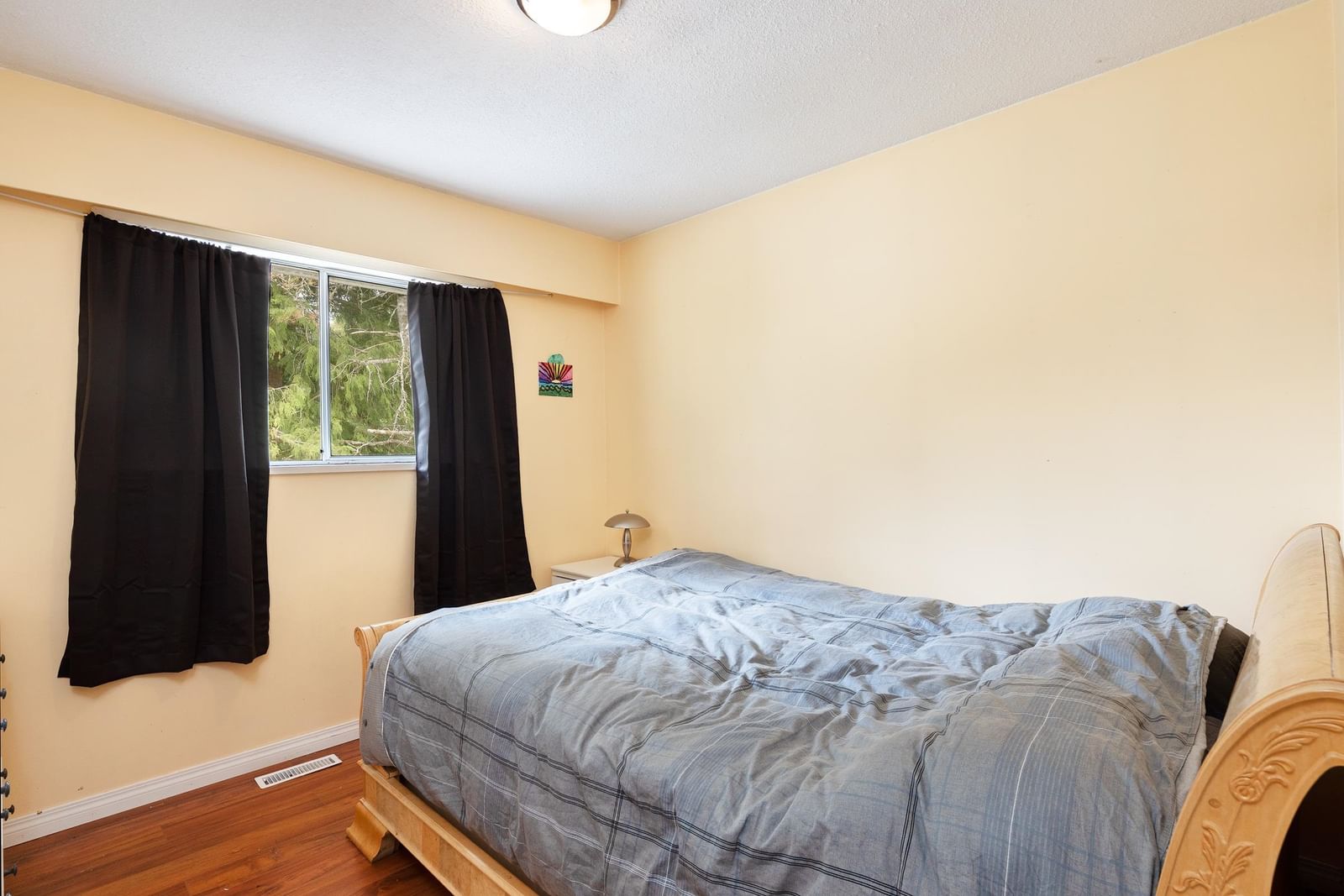 Listing Image 17