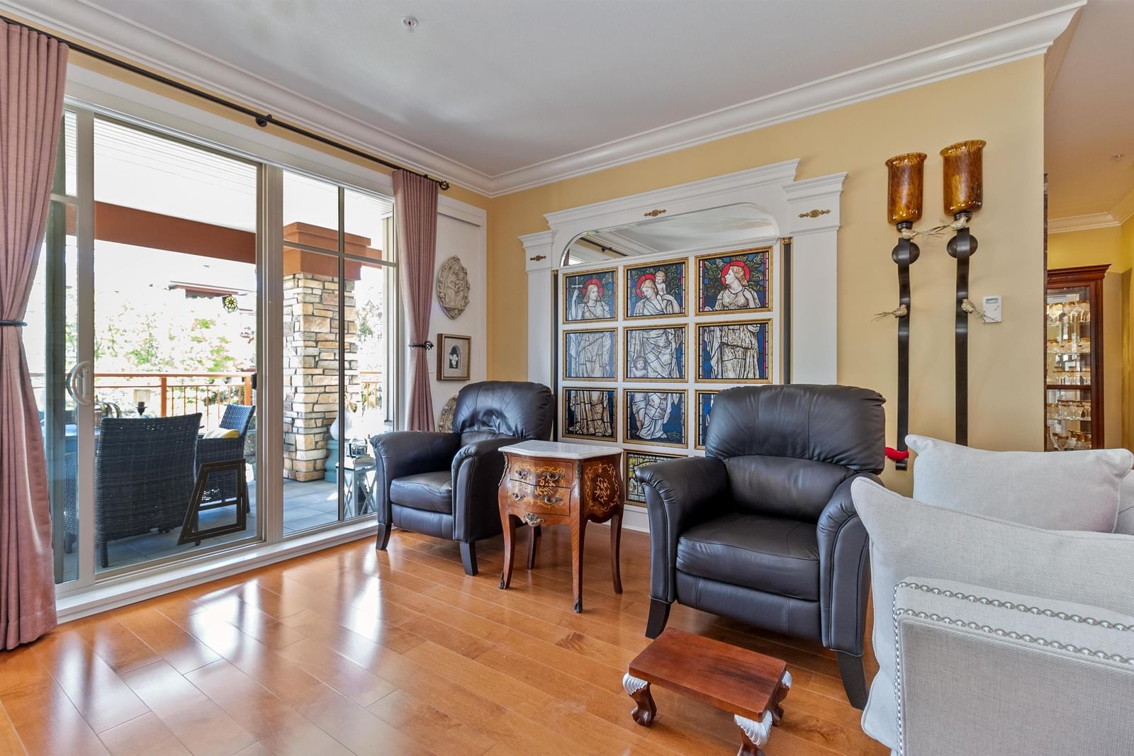 Listing Image 16