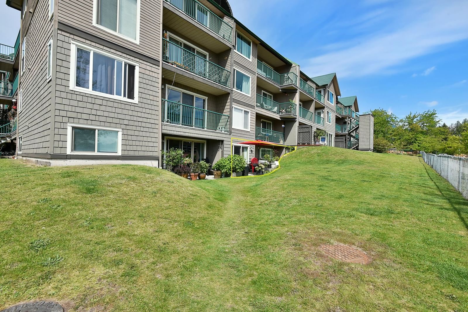 Listing Image 12