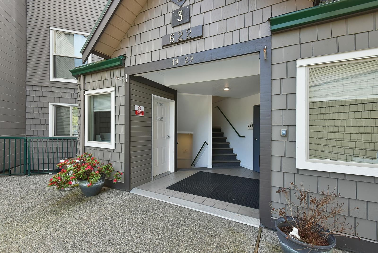 Listing Image 17