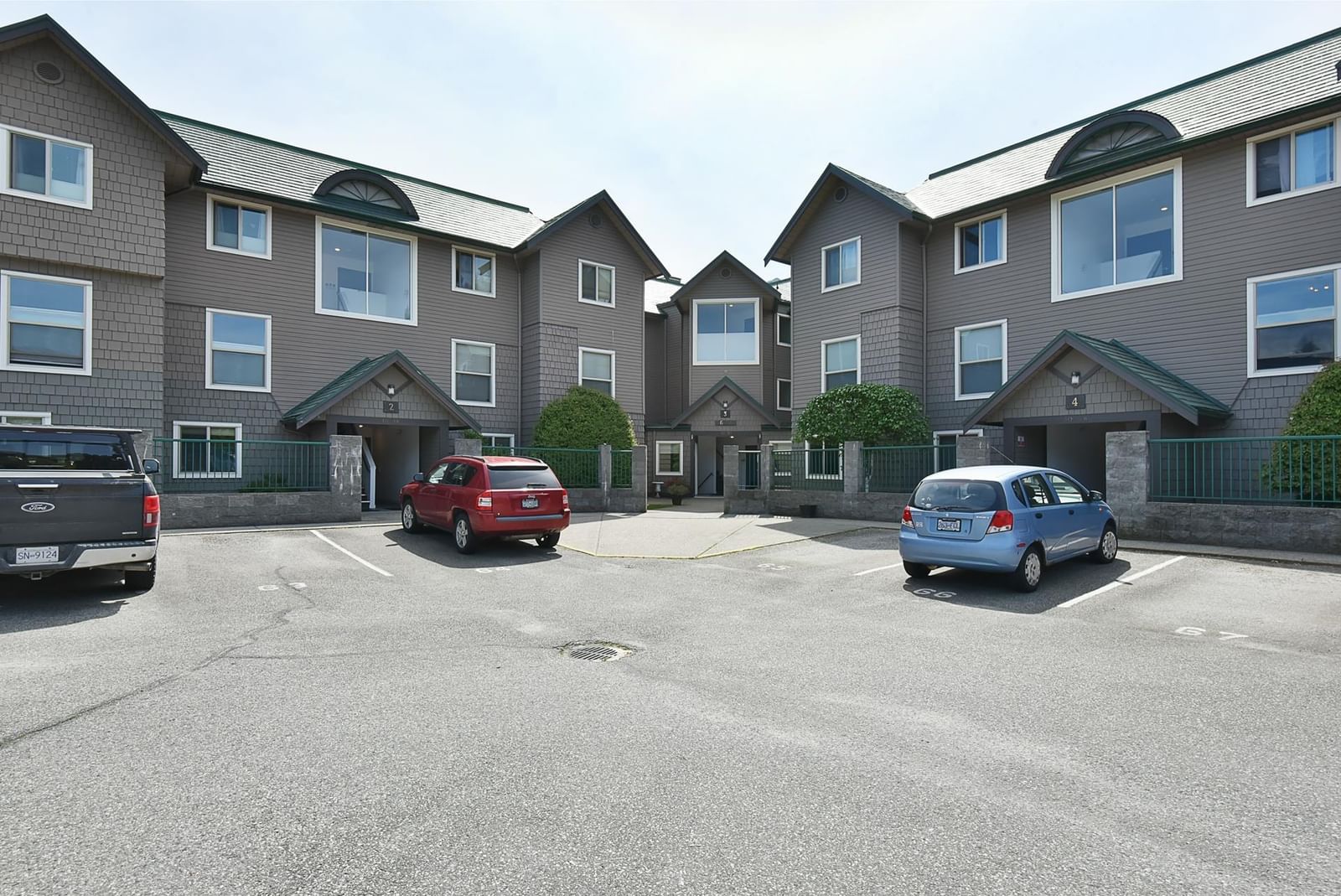 Listing Image 18