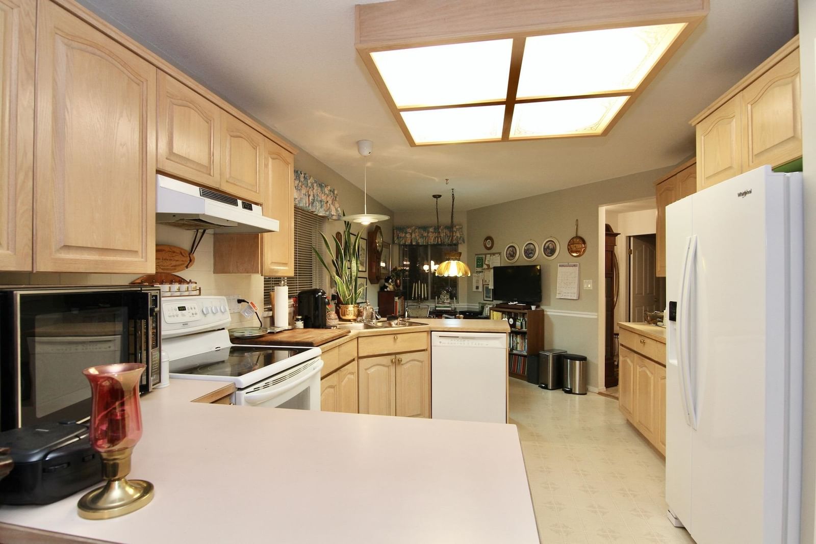 Listing Image 5
