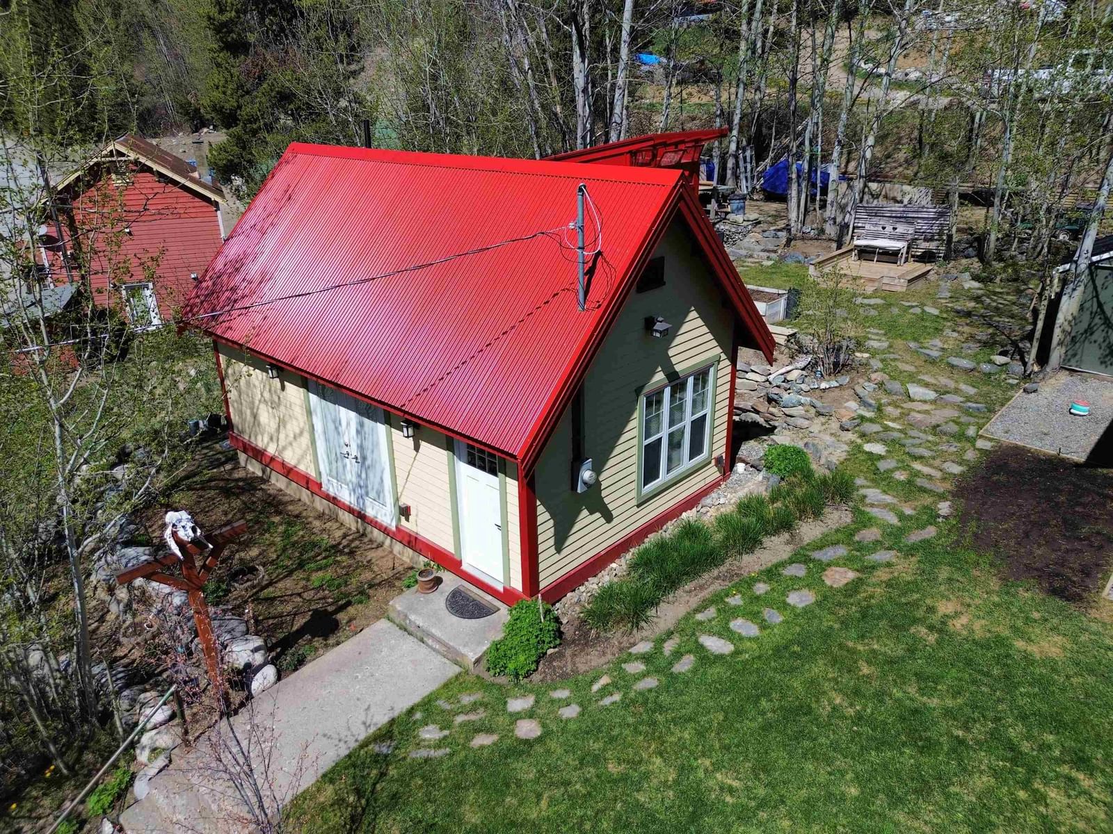 Listing Image 4