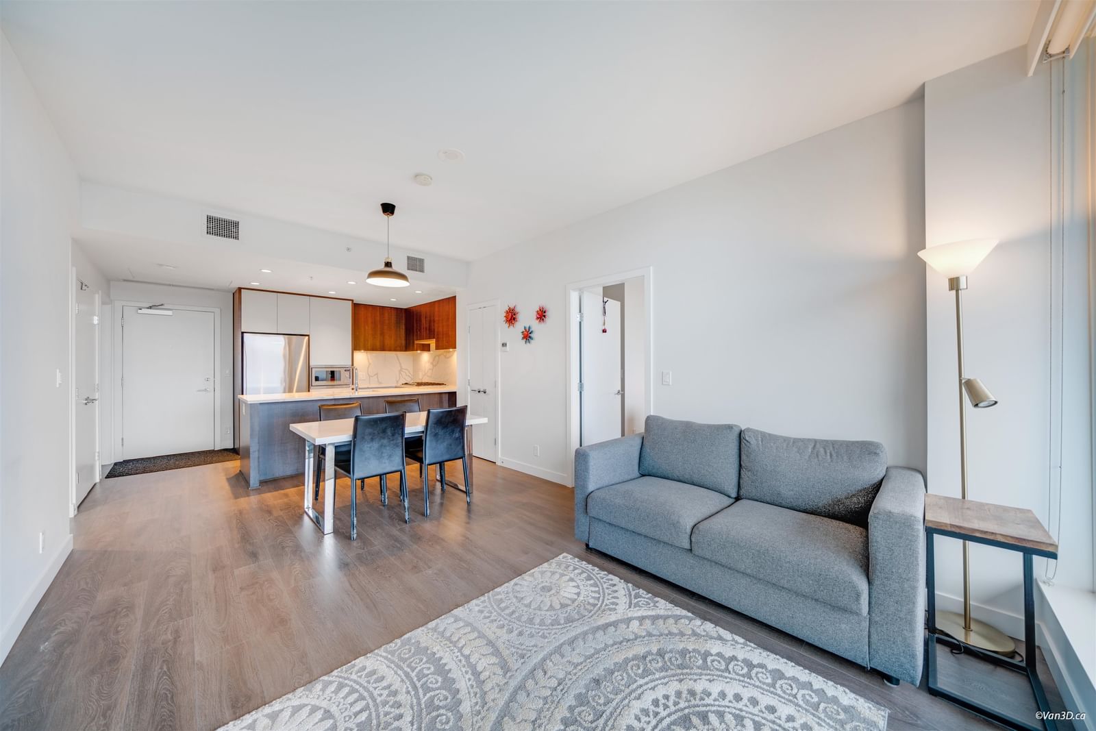 Listing Image 9