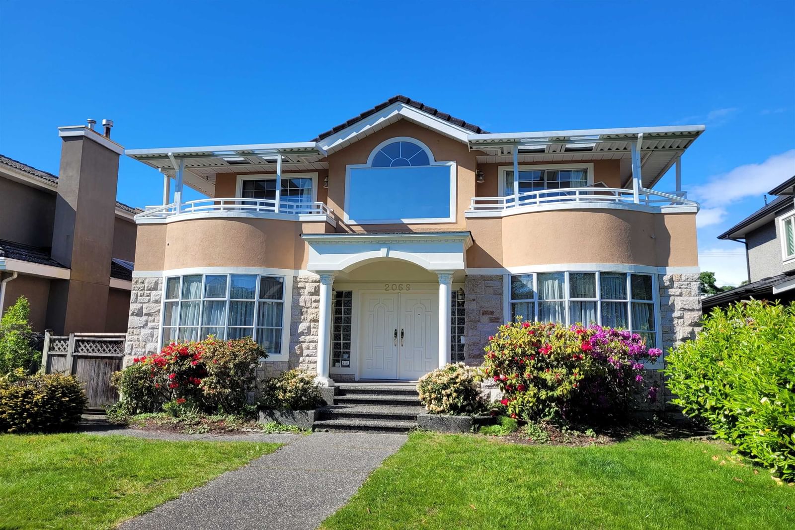 Listing Image 1