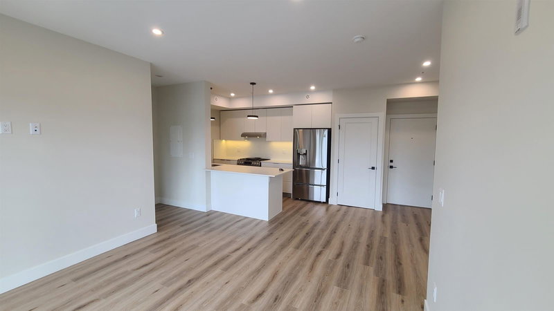 505 - 6285 King George Boulevard, Surrey, V3X 1G1 | Image 2