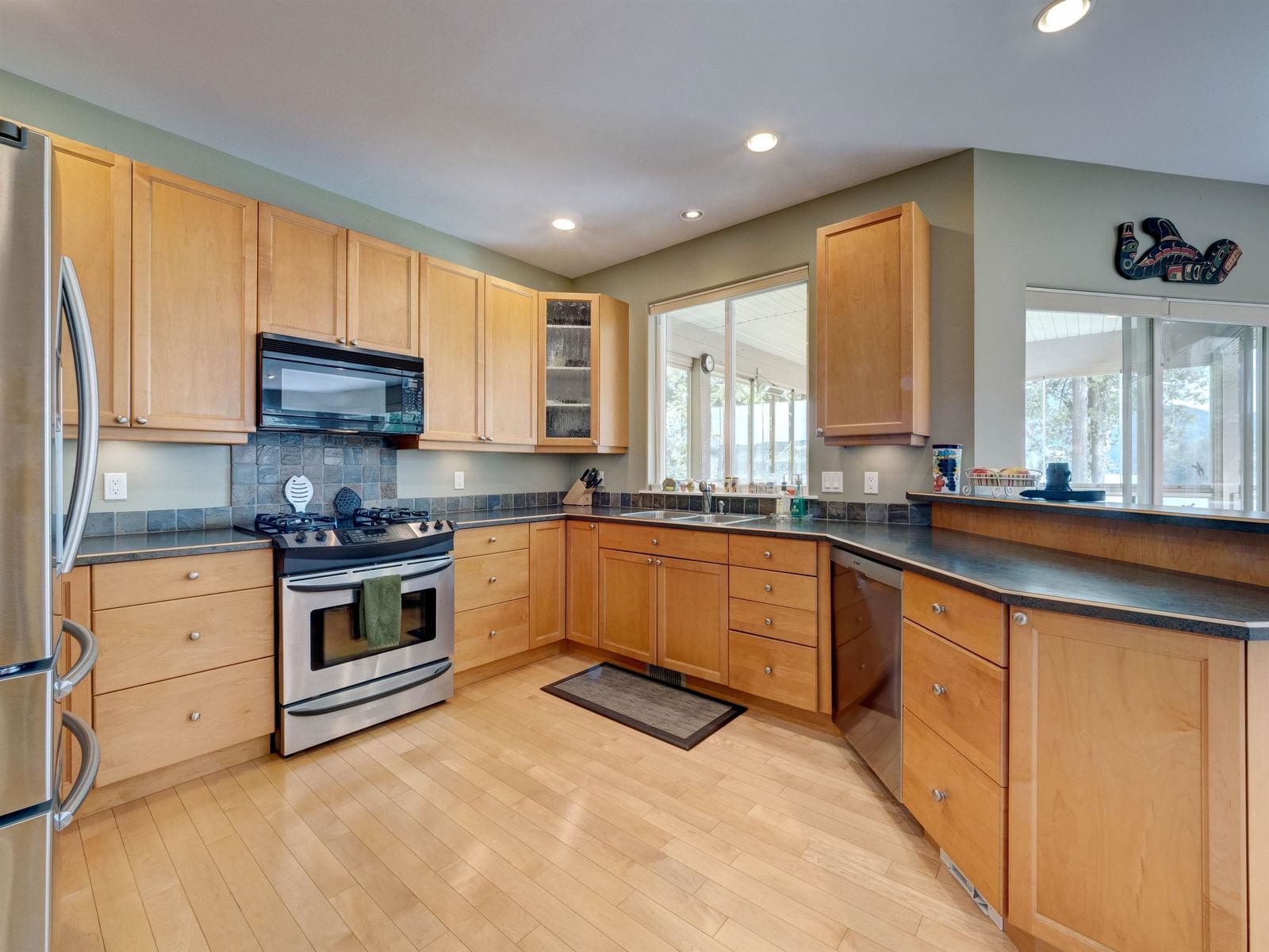 Listing Image 13