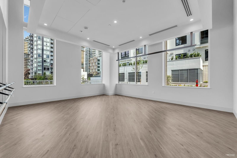 202 - 6537 Telford Avenue, Burnaby, V5H 0K9 | Image 2