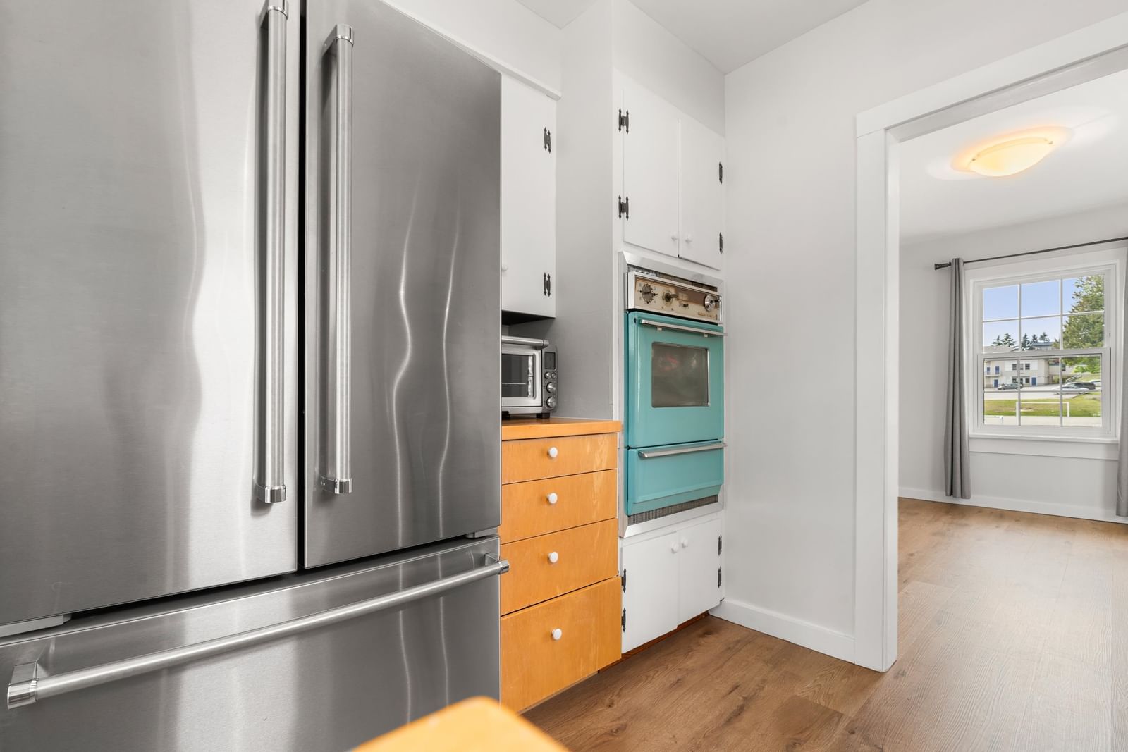 Listing Image 11