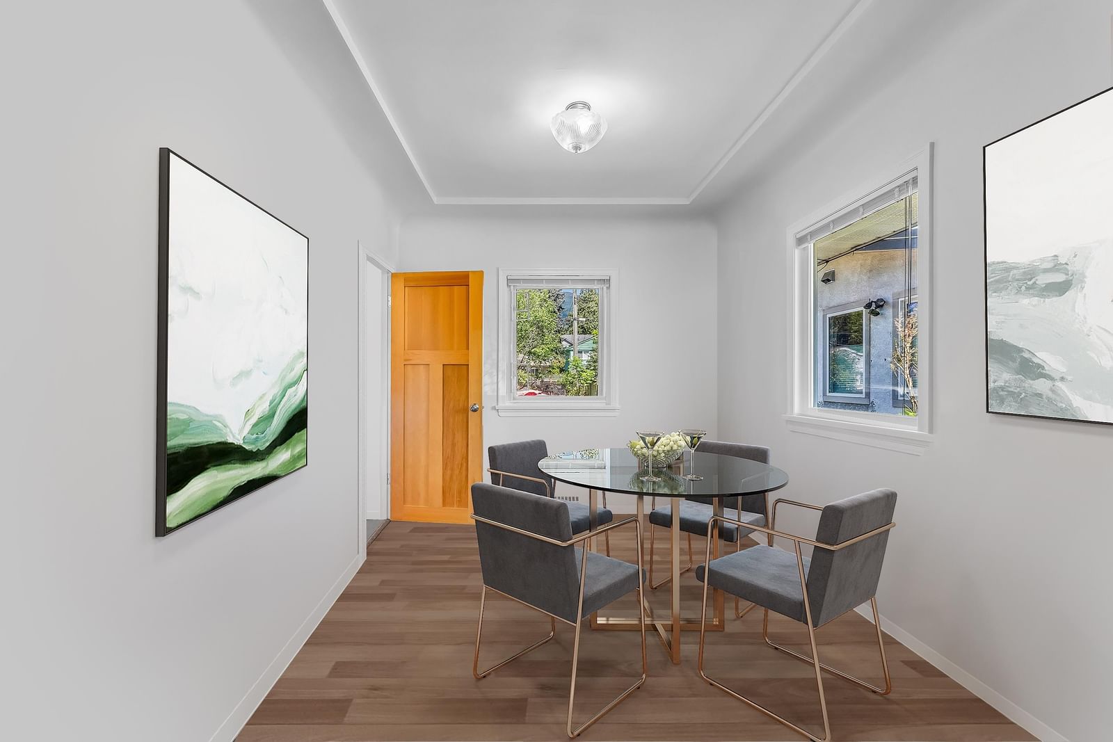 Listing Image 10